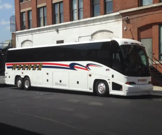 Werner Coach MCI J4500 motorcoach exterior